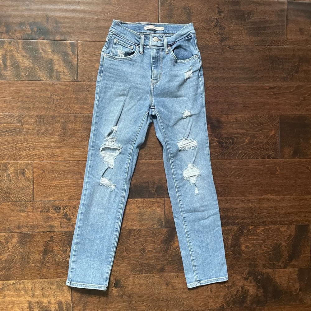 Levi’s 724 High Rise Straight Jeans